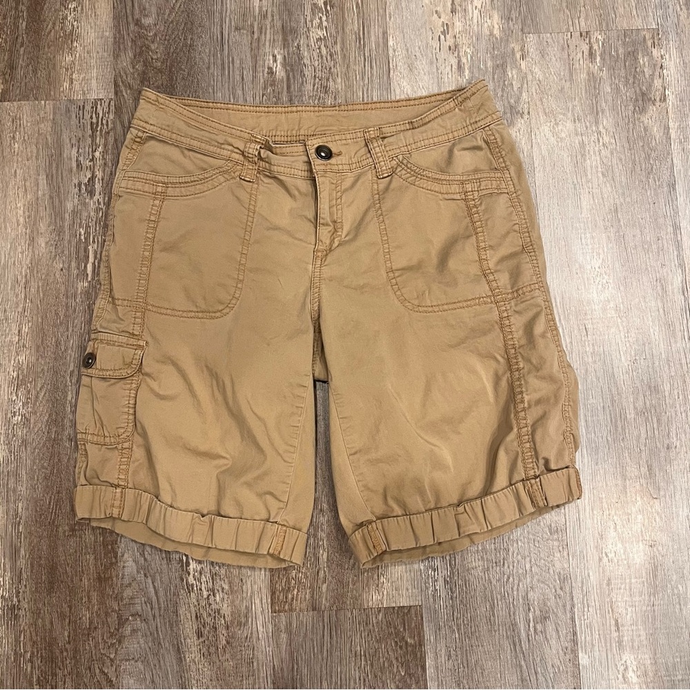 Faded Glory Women's Cargo Bermuda Shorts Size 6 Casual Wear